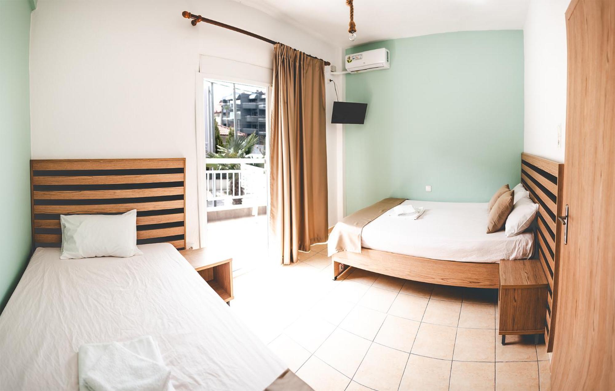 Μpasias Apartments Paralía Eksteriør bilde