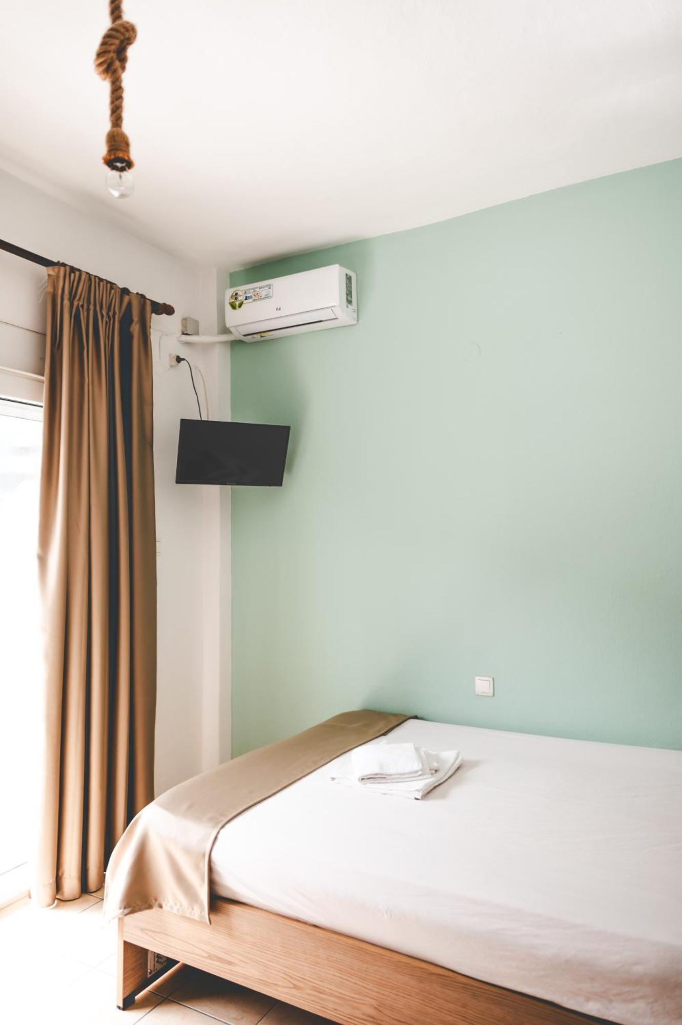 Μpasias Apartments Paralía Eksteriør bilde