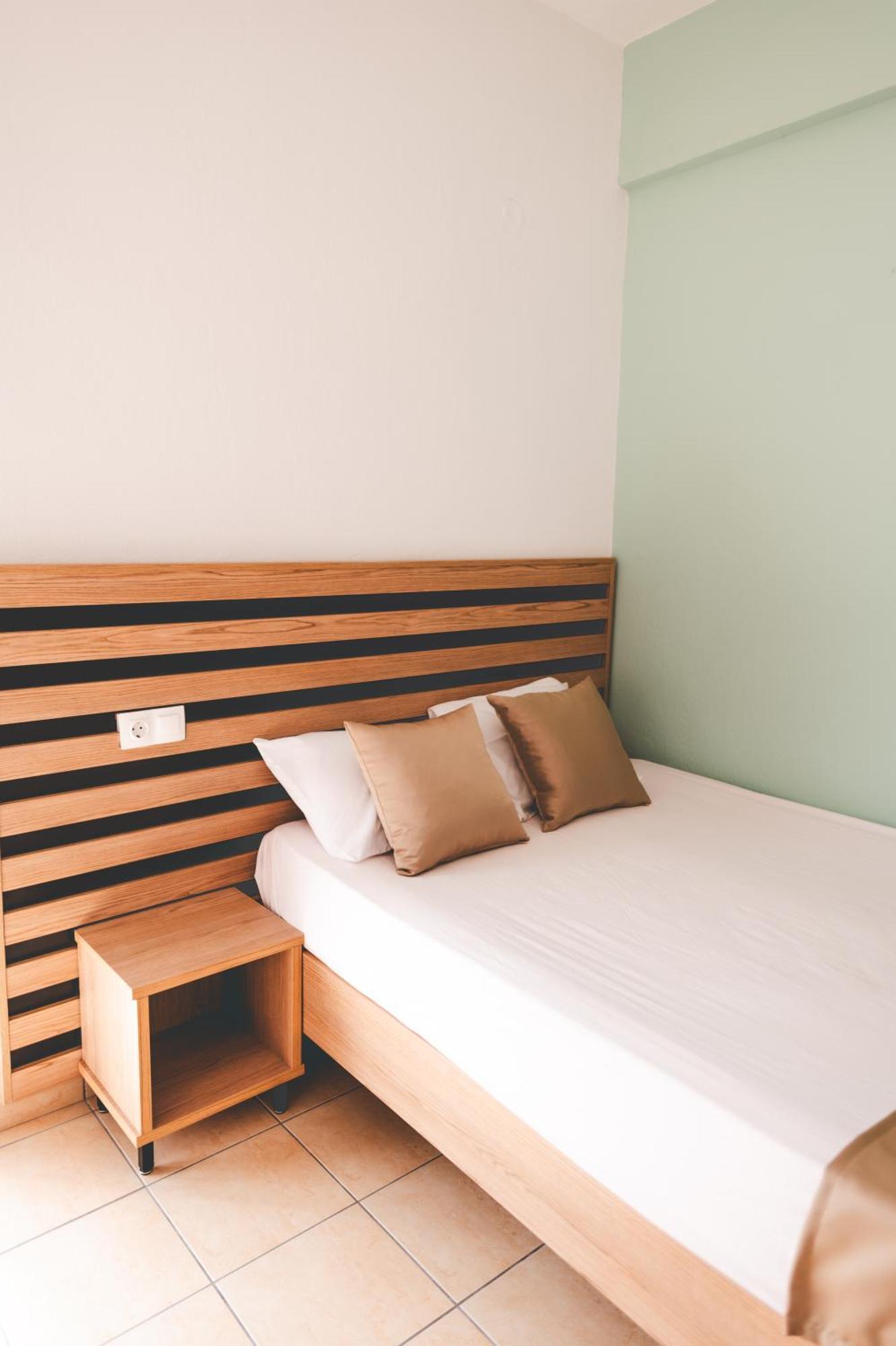 Μpasias Apartments Paralía Eksteriør bilde