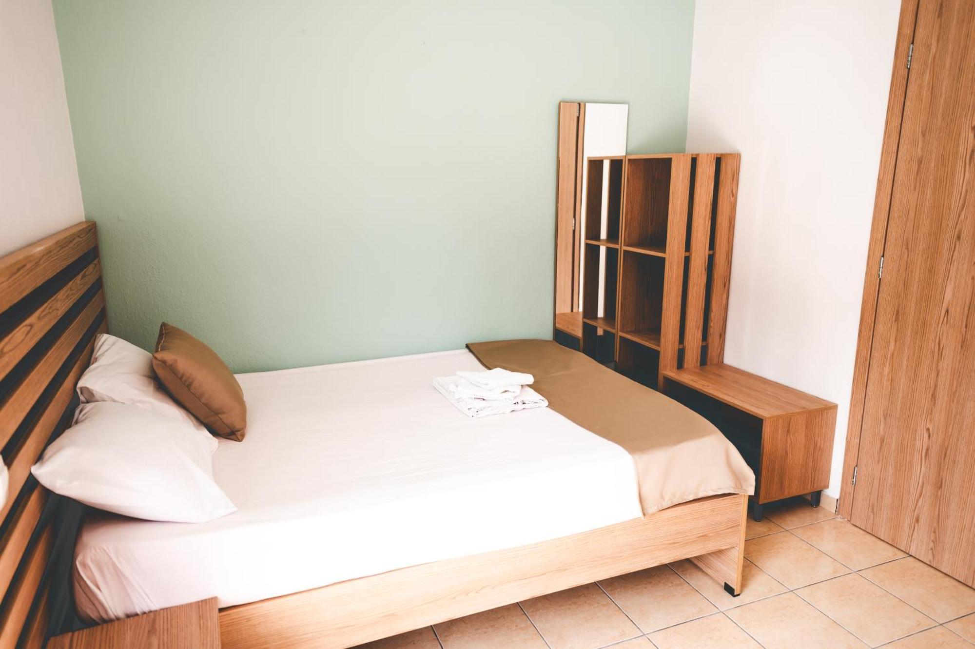 Μpasias Apartments Paralía Eksteriør bilde