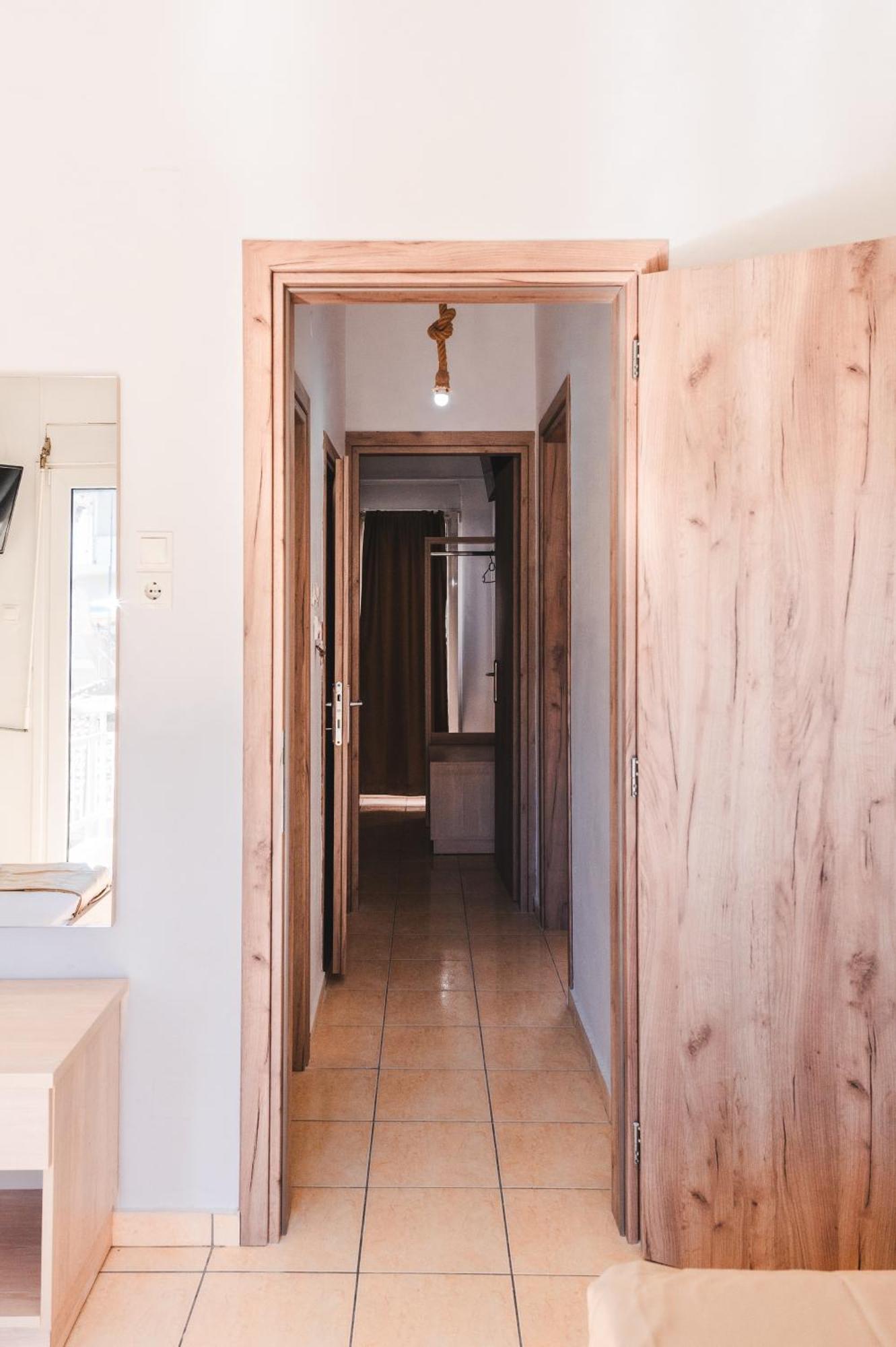 Μpasias Apartments Paralía Eksteriør bilde