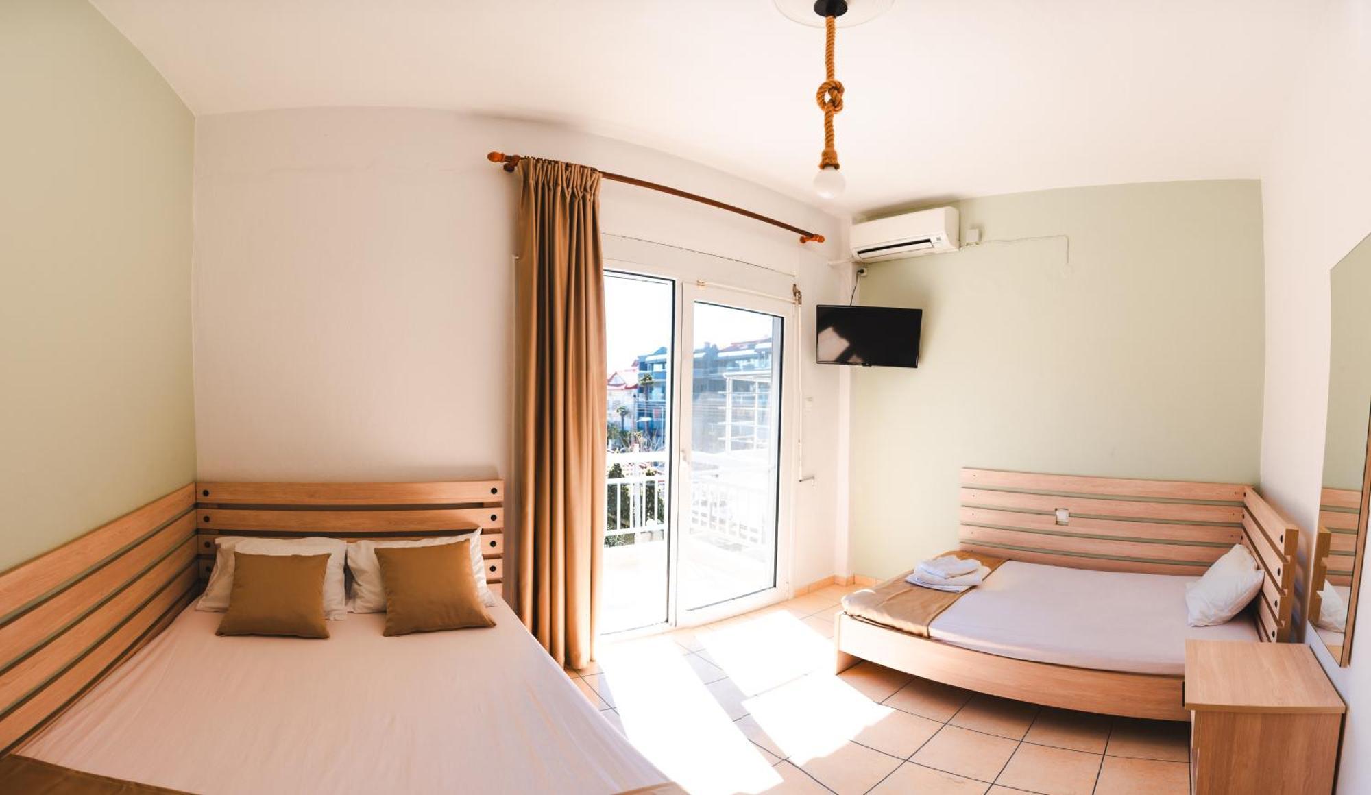 Μpasias Apartments Paralía Eksteriør bilde